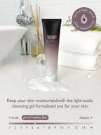 HARUHARU WONDER Black Rice Moisture 5.5 Soft Cleansing Gel 100ml in a bathroom setting with foam.