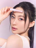 A model showcasing rom&nd Universe Liquid Glitter 2g, highlighting its dazzling effect and aegyosal definition.