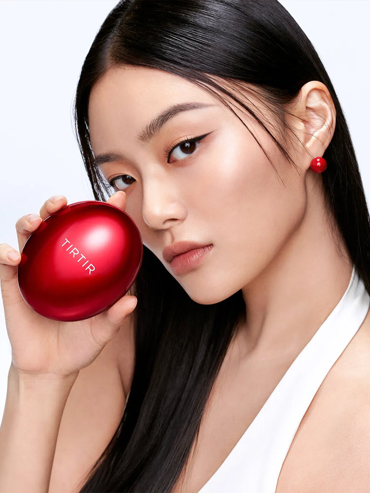 TIRTIR Mini Mask Fit Red Cushion 4.5g showcased by a model with long hair and bold makeup.