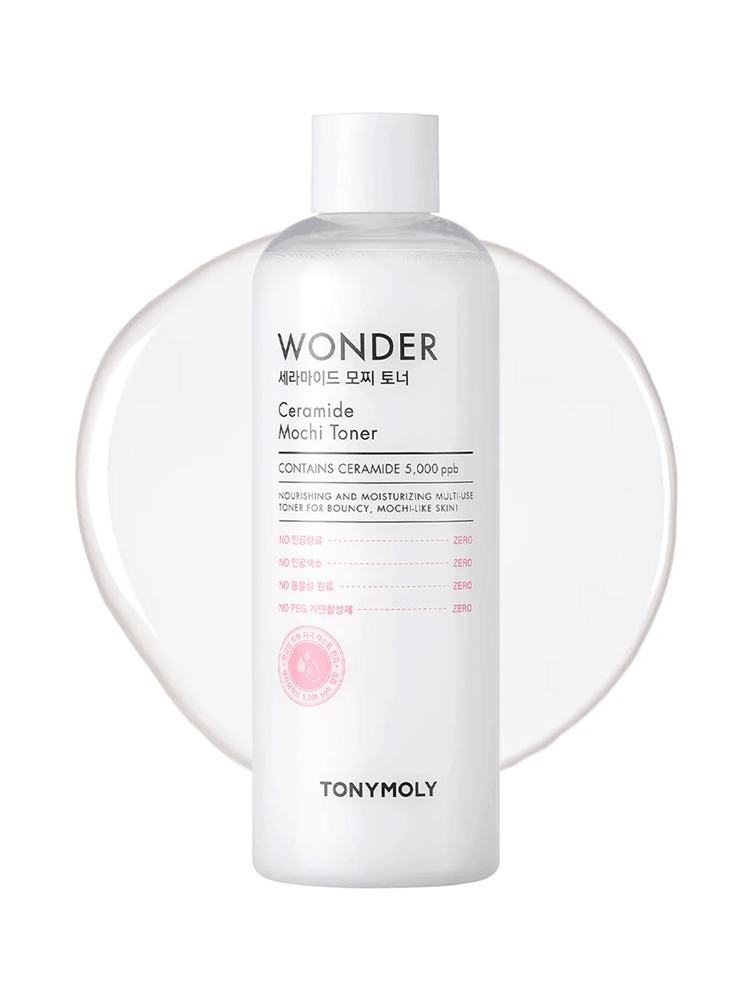 TONY MOLY Wonder Ceramide Mochi Toner 500ml bottle with a viscous texture for moisturizing skin.